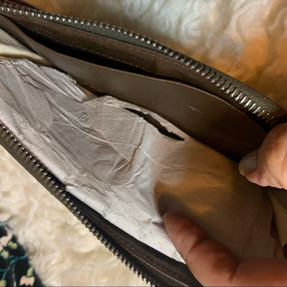 Marc Jacobs Zip Clutch Wallet in Brown with Silver Hardware - Picture 14 of 16